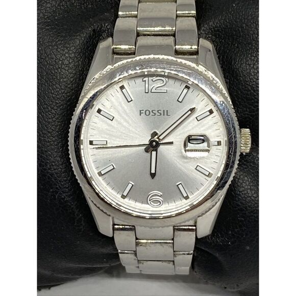 Fossil Small Perfect Boyfriend ES3582 Women's Stainless Steel Analog Watch XR630 - Picture 2 of 12
